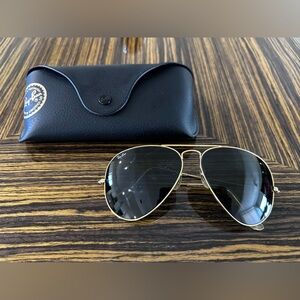 Vintage Ray-Ban Gold Aviator Sunglasses with Black Case